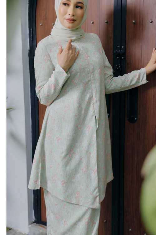 KURUNG KHADEEJA SERI PANDAN