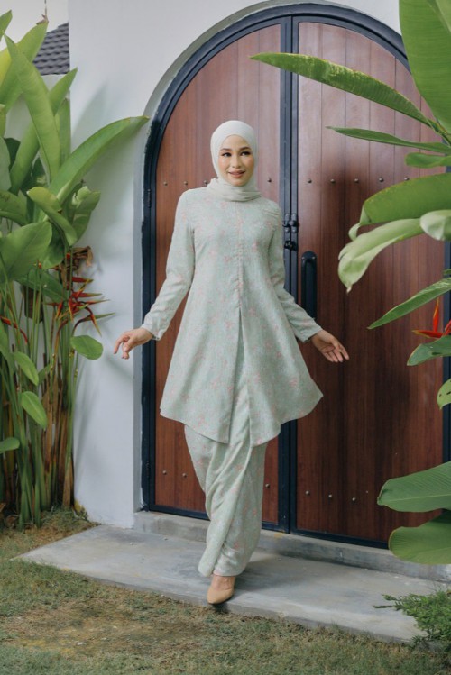 KURUNG KHADEEJA SERI PANDAN