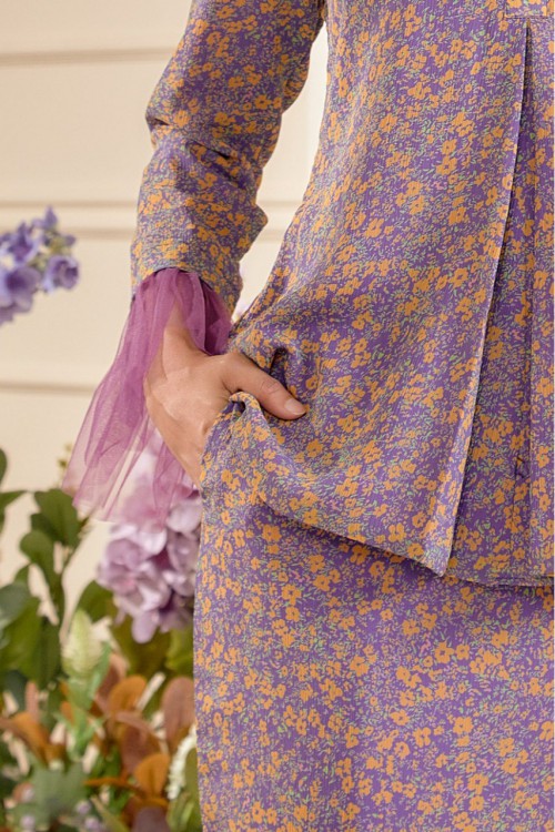 KURUNG KEKWA ENGLISH VIOLET