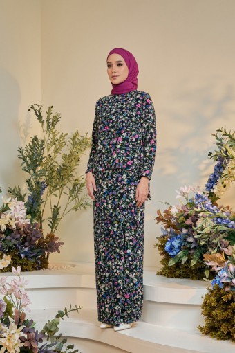 KURUNG AZALEA BLACK BLOOM