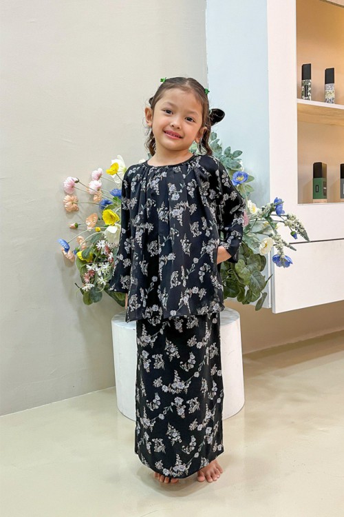 KURUNG LAURA KIDS GRACEFUL BLACK