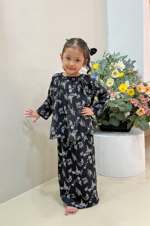 KURUNG LAURA KIDS GRACEFUL BLACK