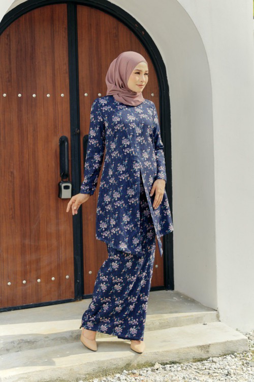 KURUNG KHADEEJAH NILAM