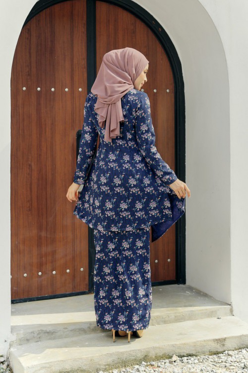 KURUNG KHADEEJAH NILAM