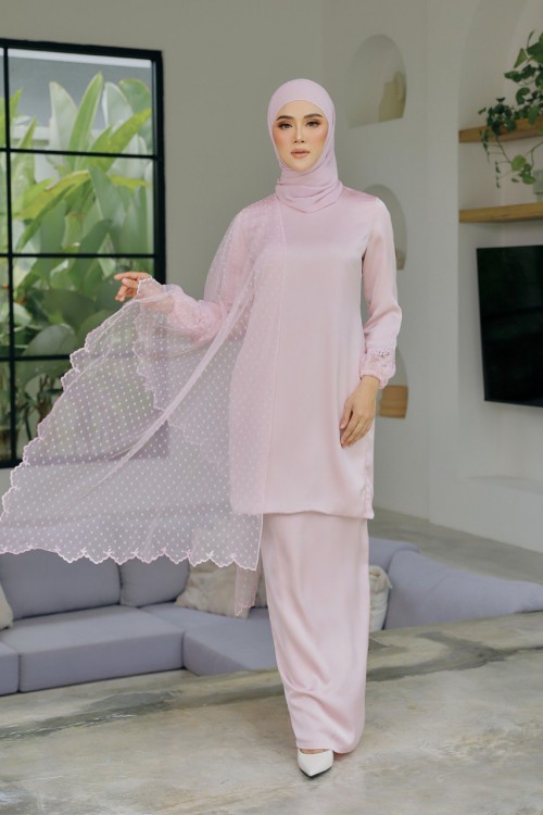 KURUNG AMEENA PINK